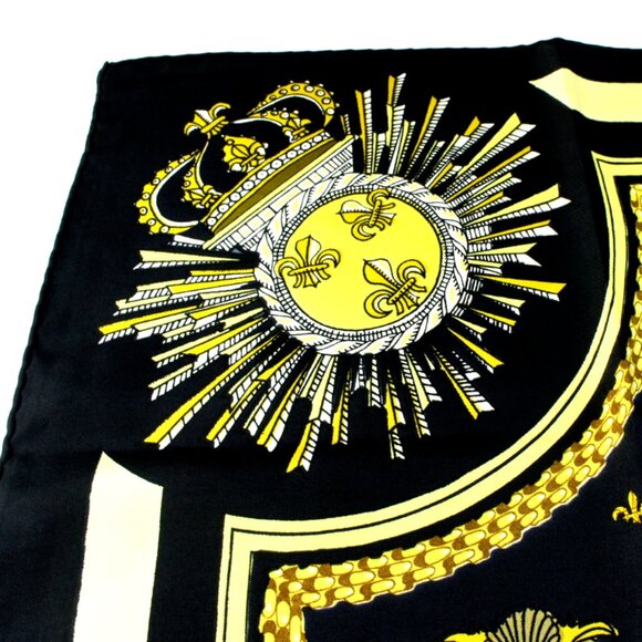 Authentic Vintage Hermes Le Soleil Royal 100% Silk Scarf, Carre 90 - Picture 10 of 14